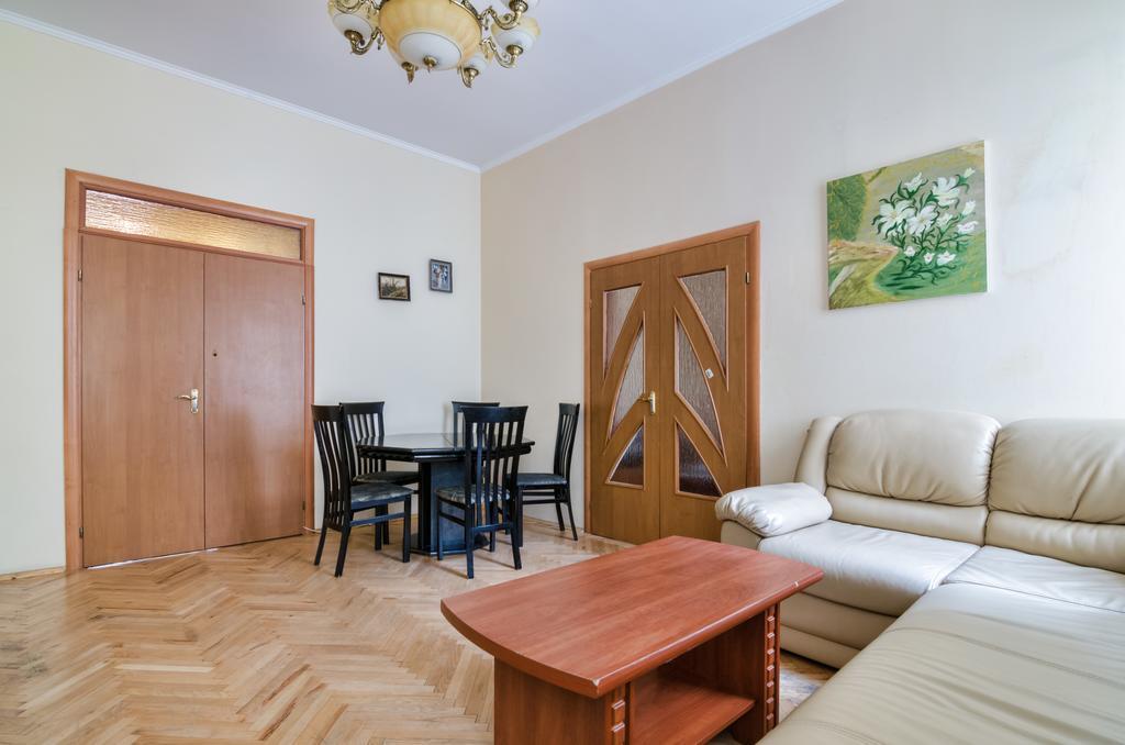Leogrand Apartments Teodora 3 Львов Экстерьер фото